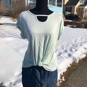 HIPPIE ROSE TWIST FRONT TOP *NWT *MINT GREEN TEE *MACY’S T-SHIRT
